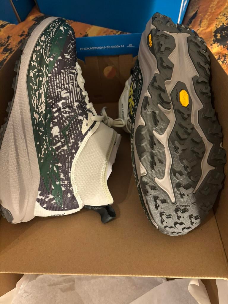 Hoka vibram, Ophalen of Verzenden, Nieuw, Maat 48/50 (M), Groen