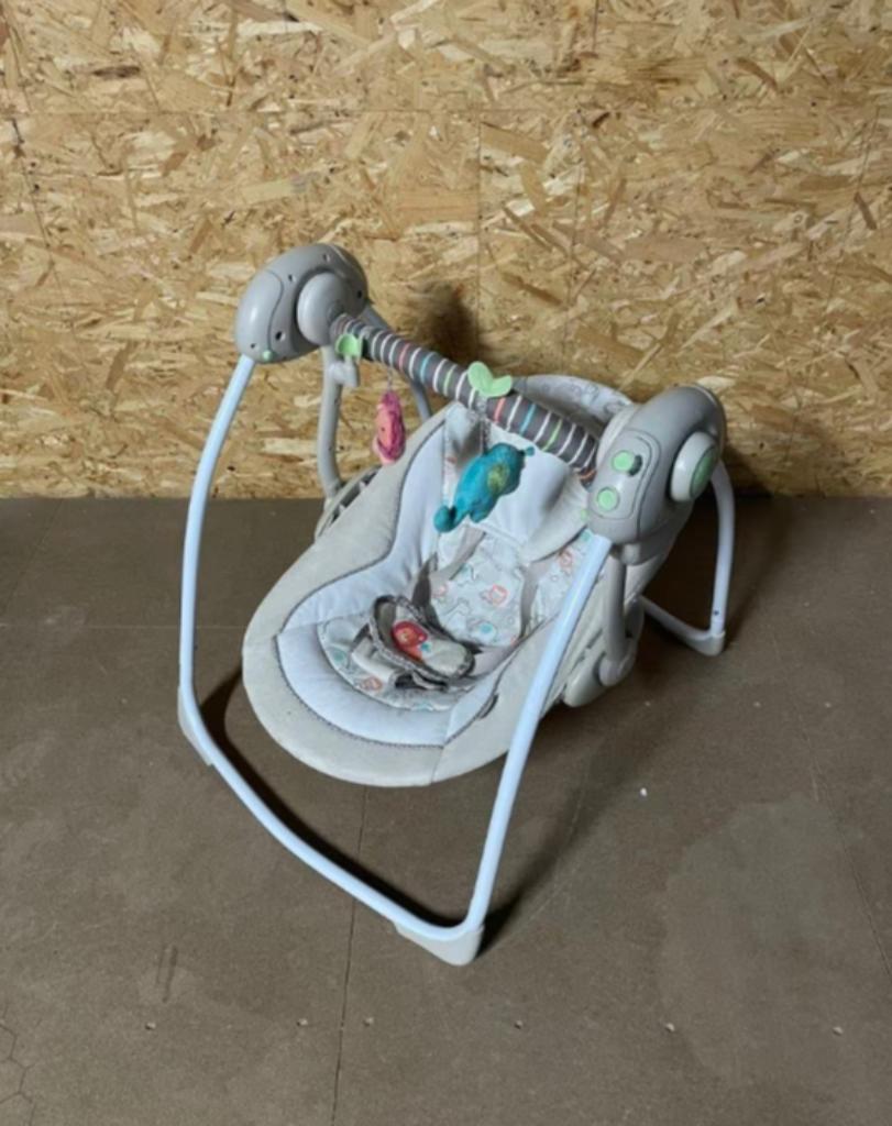 Balançoire automatique avec musique, Enlèvement, Utilisé, Siège de balançoire