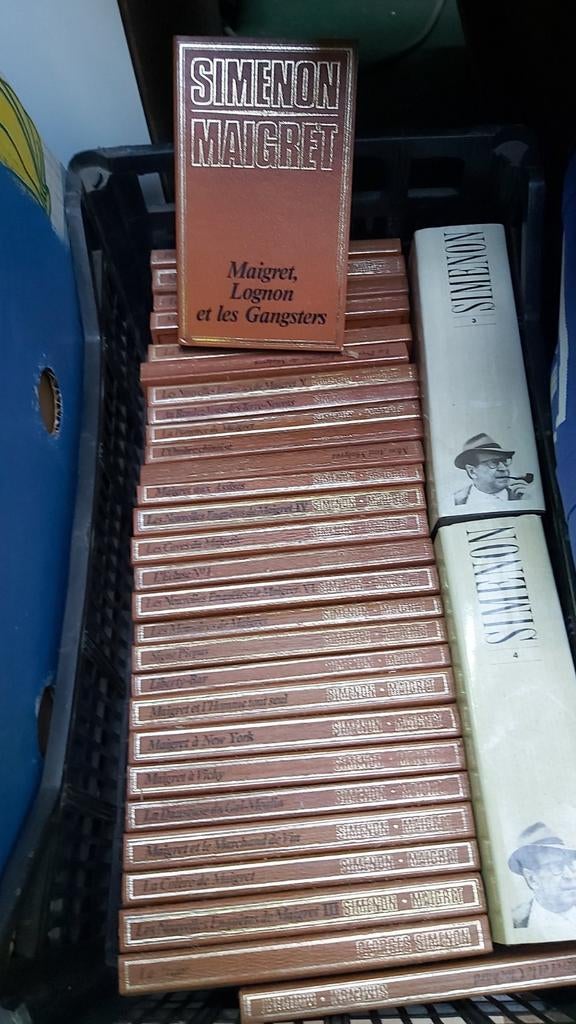 Livres Simenon  Maigret soldé de 22€ à 15€, Ophalen