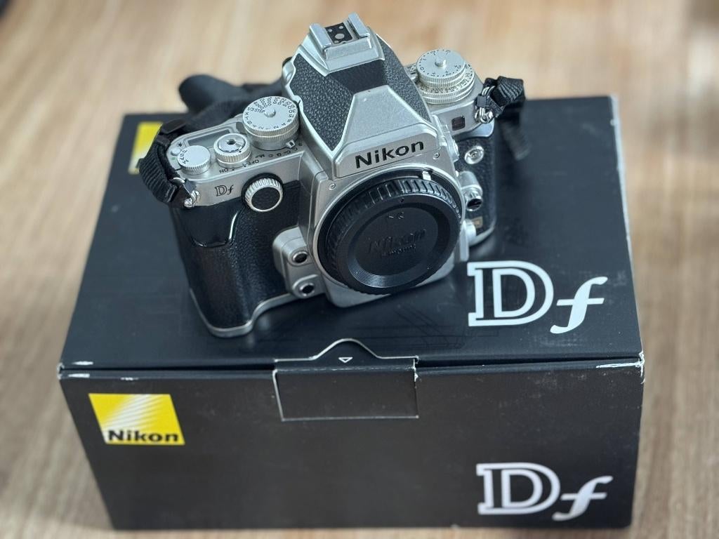 Nikon Df plein format (boîtier seul), Ophalen, Spiegelreflex, Zo goed als nieuw, Geen optische zoom
