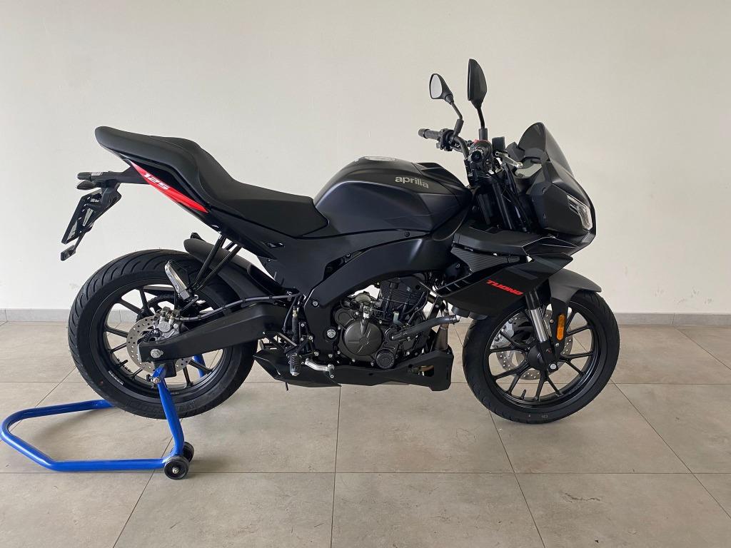 Aprilia Tuono 125, Motos, Entreprise, Permis Moto A1 minimum, ABS, 1 cylindre