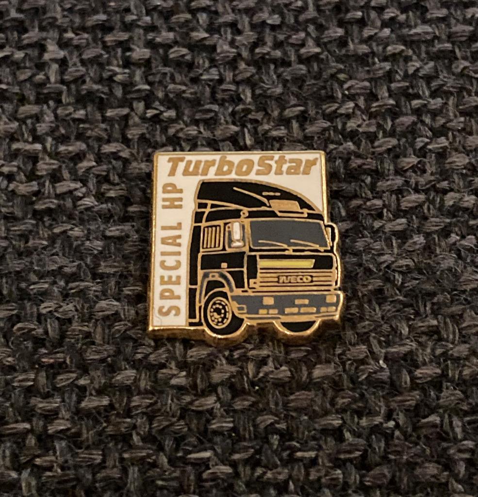 PIN - IVECO - TURBOSTAR - SPECIAL HP - TRUCK - CAMION, Envoi, Utilisé, Transport, Insigne ou Pin's