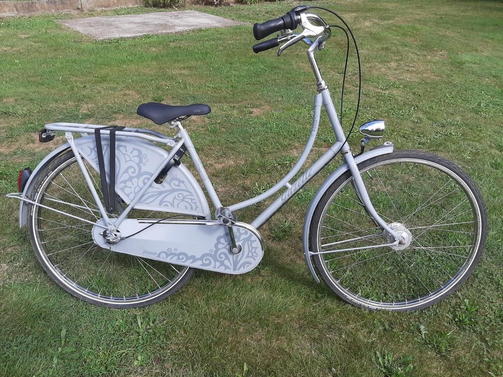Zo goed als nieuwe damesfiets gazelle, Fietsen en Brommers, Ophalen, Zo goed als nieuw, Versnellingen