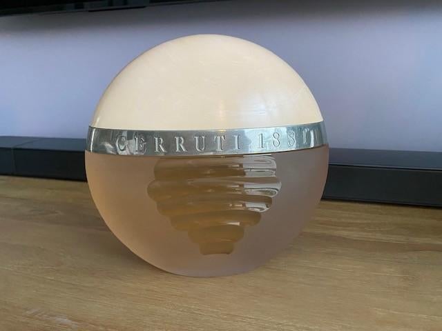 Factice Géant Cerrutti 1881 (ne contient pas de parfum!), Collections, Enlèvement, Autres types