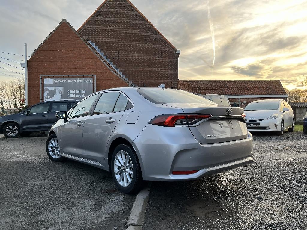 TOYOTA Corolla 1,5l + garantie, Autos, Argent ou Gris, Achat, Entreprise, Boîte manuelle