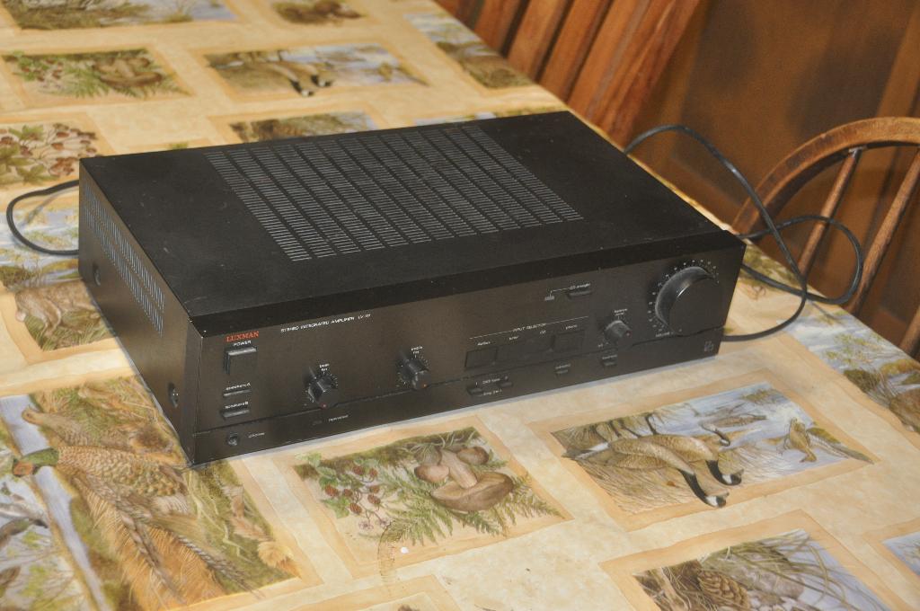 ampli luxman, TV, Hi-fi & Vidéo, Amplificateurs & Ampli-syntoniseurs, Enlèvement, Utilisé, Autres marques