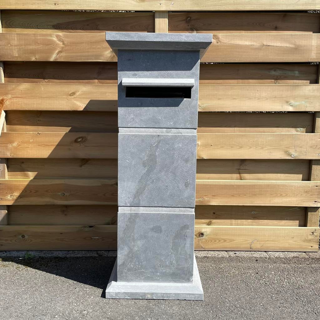 Brievenbus blauwsteen, Tuin en Terras, Ophalen, Nieuw, Steen