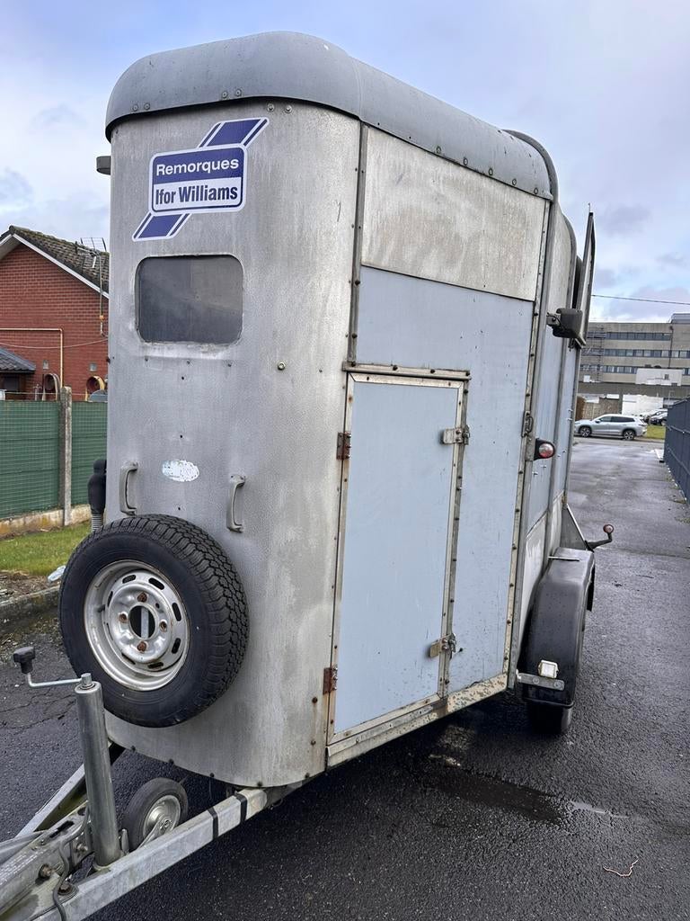 Van ifor williams HB 505R, Dieren en Toebehoren, Ophalen, Gebruikt, Hout, 2-paards trailer