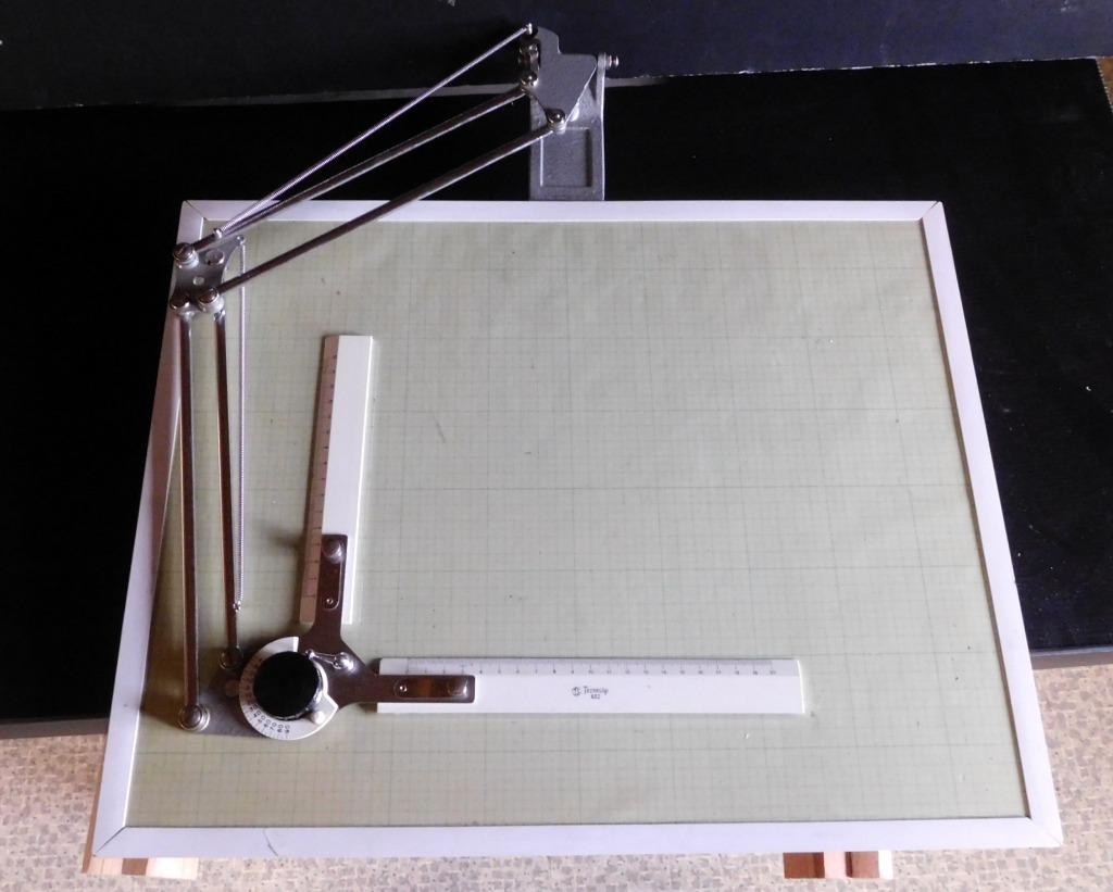 PLANCHE À DESSIN A3, Enlèvement, Comme neuf