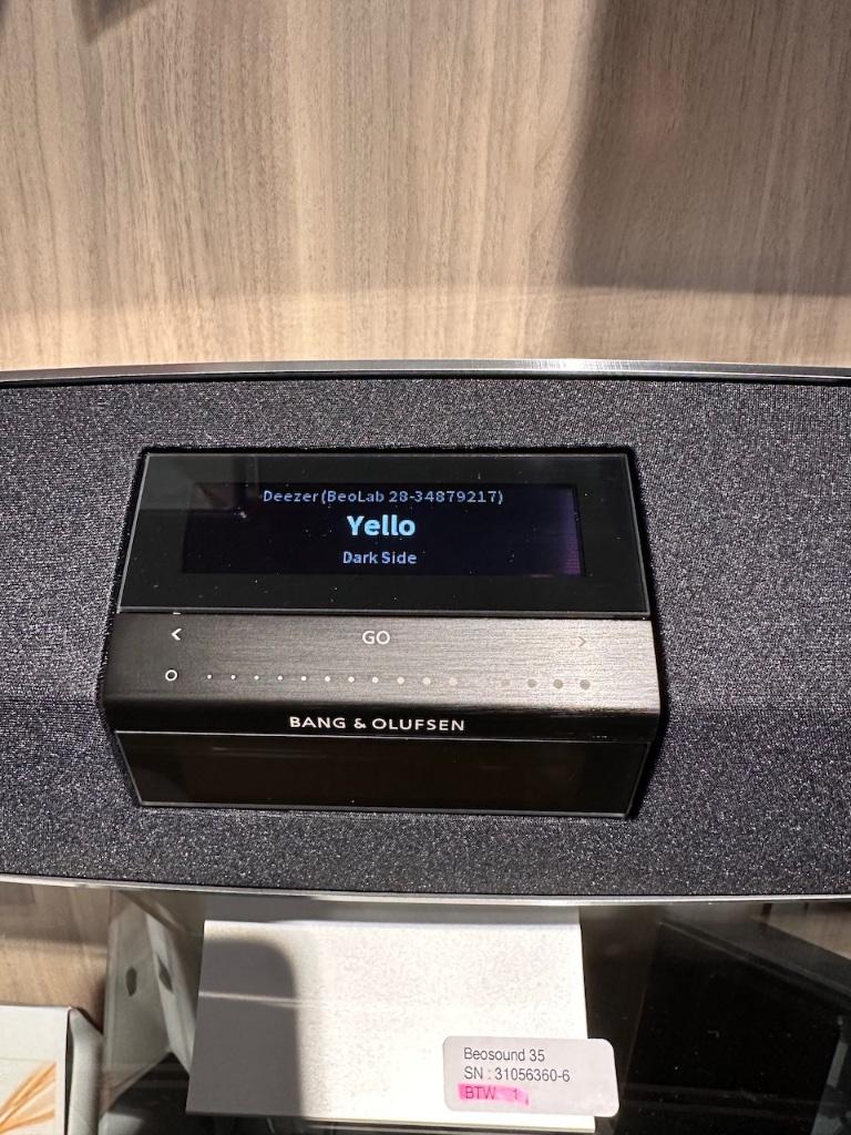 Bang & Olufsen Beosound 35 Multiroom speaker op stand B&O, Gebruikt, Info@bang-olufsen.dk, 60 tot 120 watt, Bang & Olufsen Alle 1 / DK-7600 Struer / Denmark