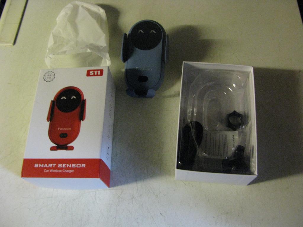 Draadloze autolaadstandaard met magnetische klem, Ophalen of Verzenden, Nieuw, Auto