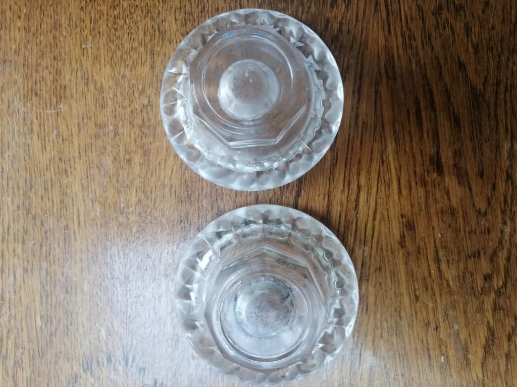 2 bougeoirs en verre, Antiquités & Art, Enlèvement, Verre
