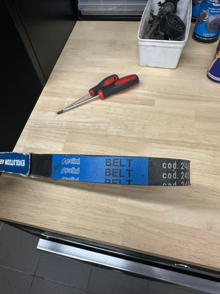 Polini V-snaar SYM nieuw, Vélos & Vélomoteurs, Enlèvement ou Envoi, Comme neuf