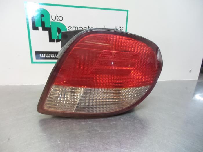 Feu arrière droit d'un Hyundai Coupe (Coupe 96-), -, 3 mois de garantie, Utilisé, Hyundai