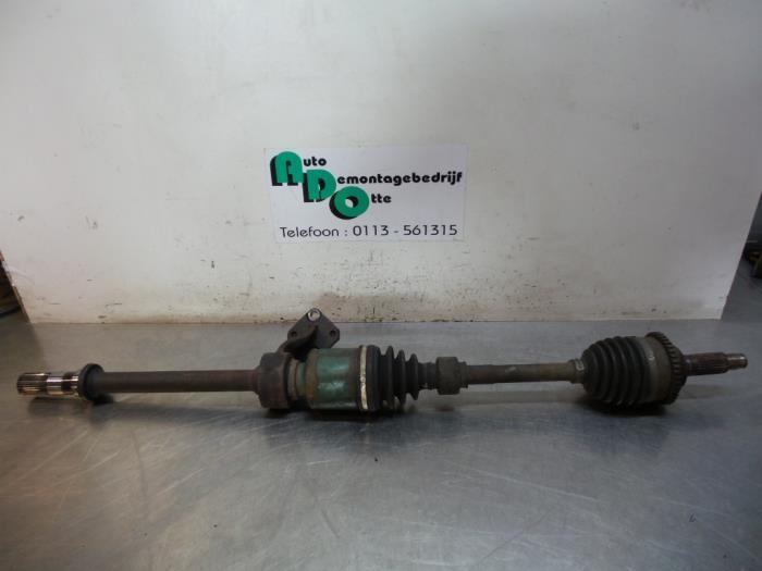 Aandrijfas rechts-voor van een Mazda 6 (6 02-), Gebruikt, -, -, Ophalen of Verzenden