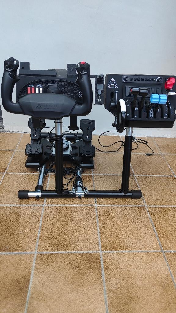 cockpit simulateur de vol Honeycomb, Enlèvement, Comme neuf