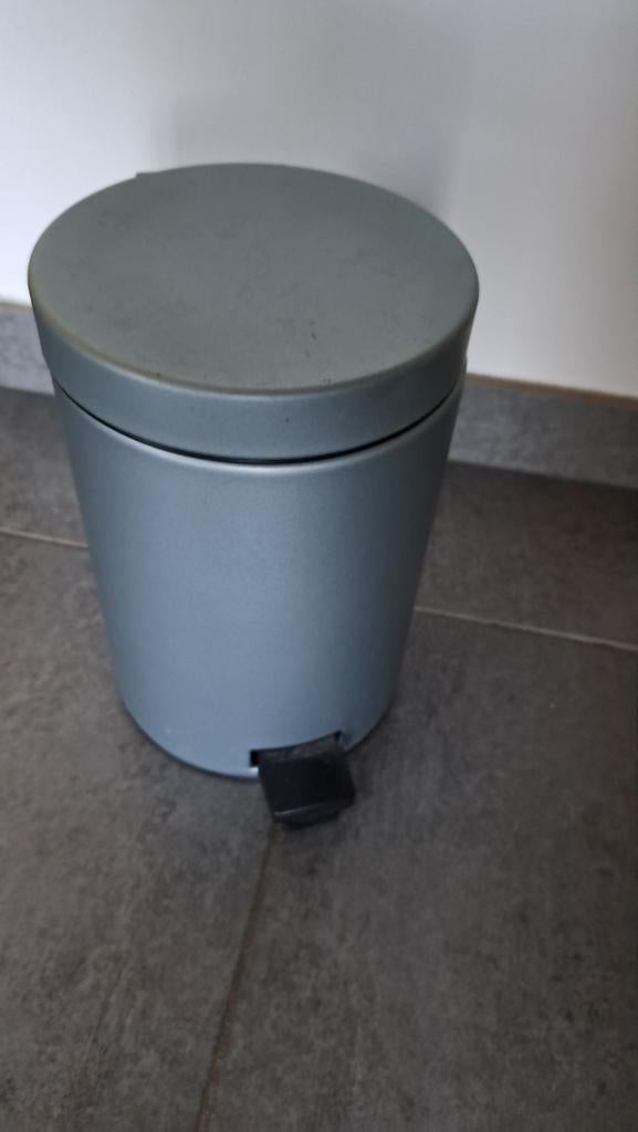 Vuilbak brababtia 3l, Huis en Inrichting, Woonaccessoires | Prullenbakken, Ophalen, Gebruikt, Met pedaal, Minder dan 10 liter