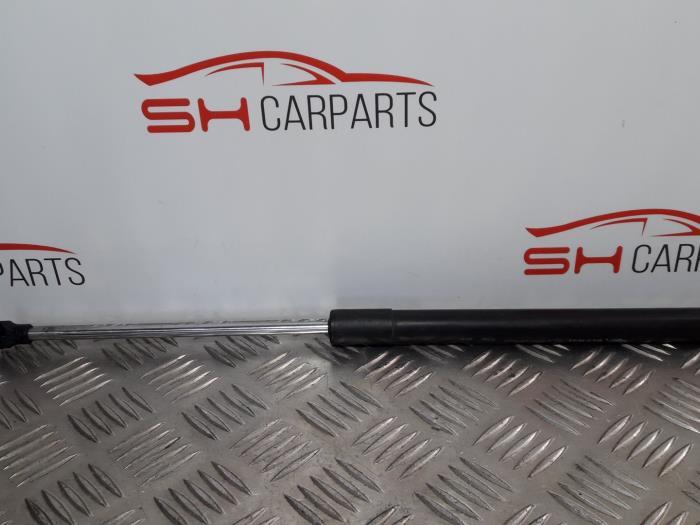 Amortisseur capot moteur gauche d'un Renault Clio, Autos : Pièces & Accessoires, Renault, -, 3 mois de garantie, Utilisé