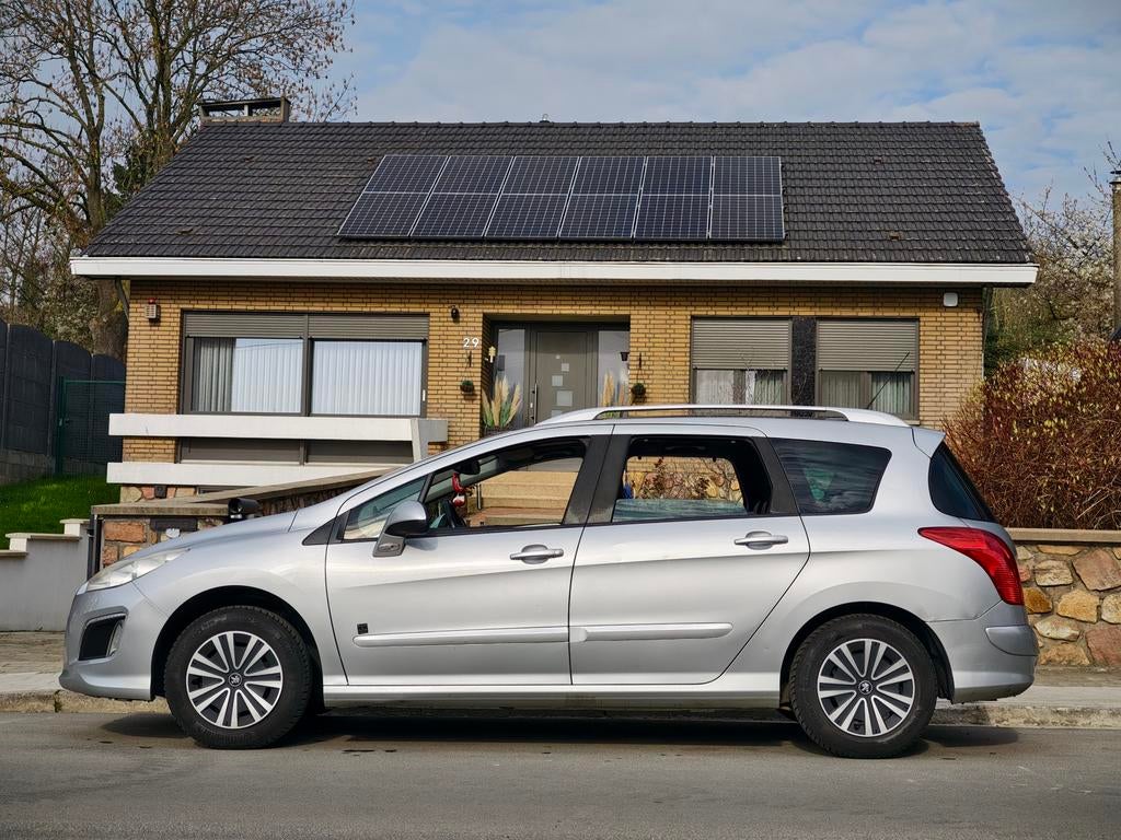 Peugeot 308 SW — 7 zitplaatsen | Comfort, ruimte en economie, Auto's, Euro 5, Particulier, Te koop