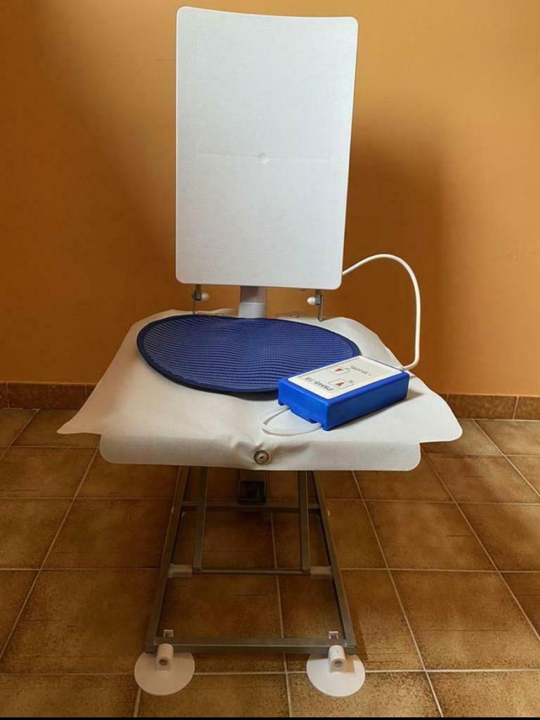 Badlift Peterman met glijschijf, Diversen, Verpleegmiddelen, Ophalen, Zo goed als nieuw