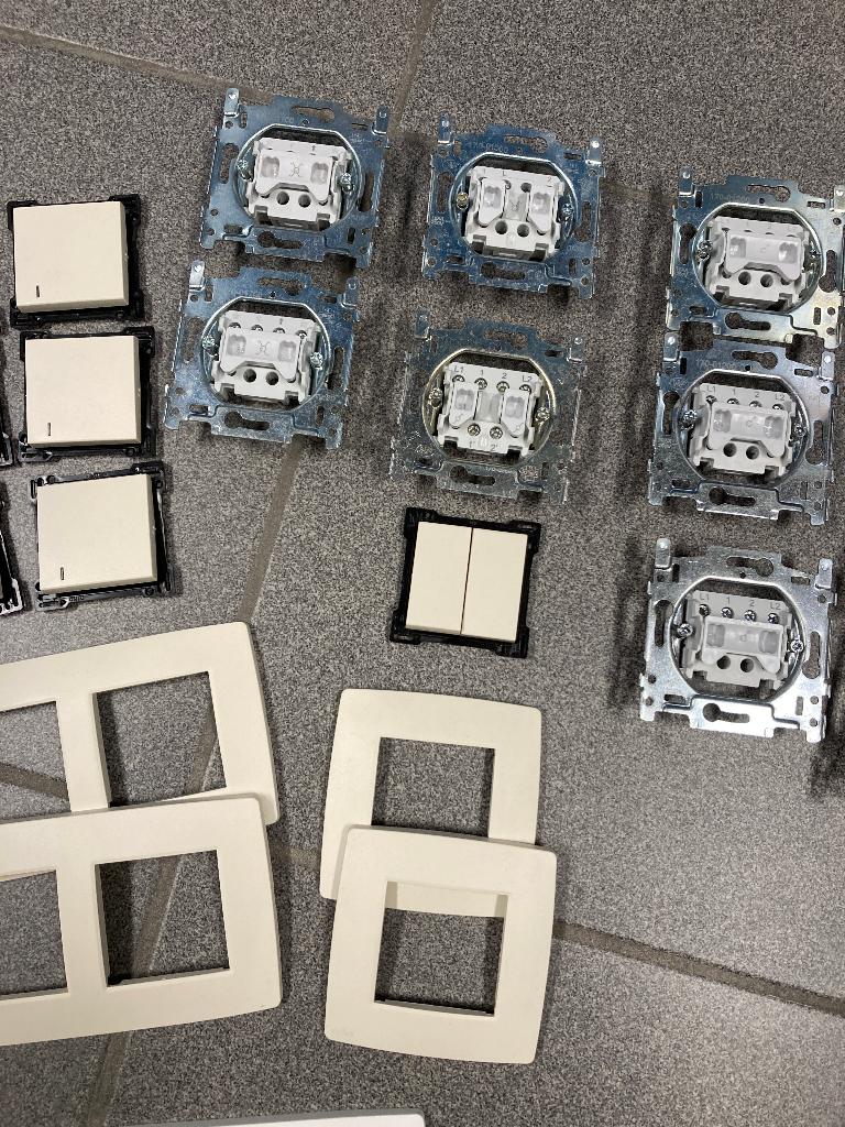 Niko materiaal, Ophalen of Verzenden, Zo goed als nieuw, Overige typen