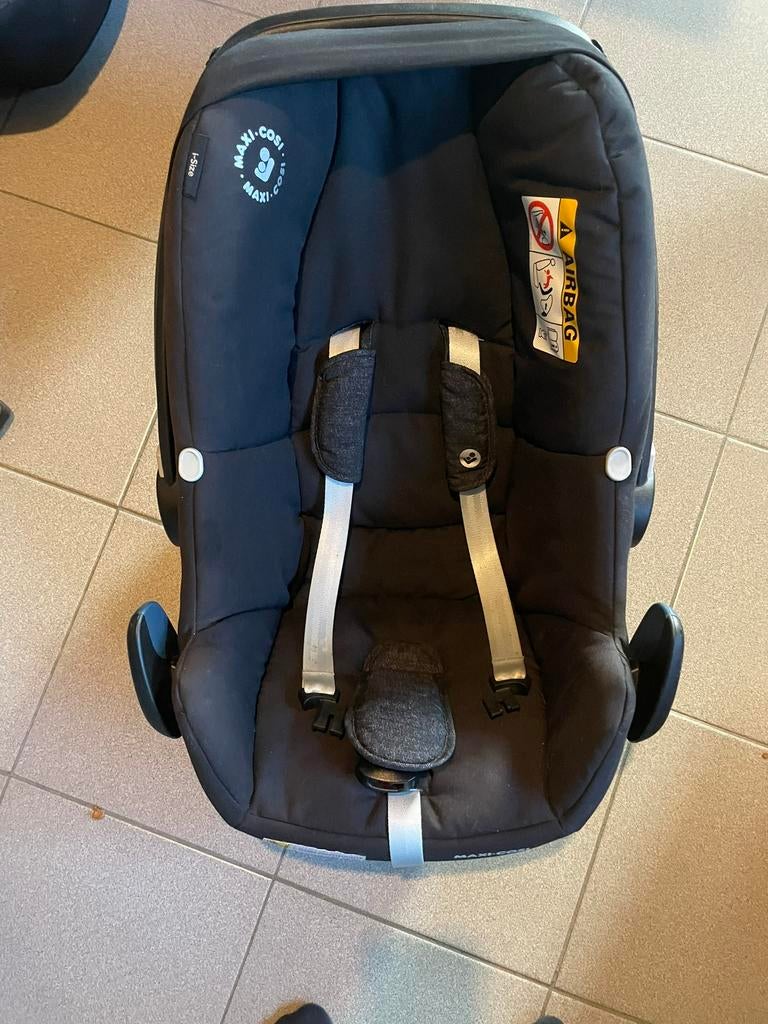 Maxi Cosi Pebble Plus + oreiller + housse de protection, 0 à 18 kg, Mode veille, Enlèvement, Utilisé