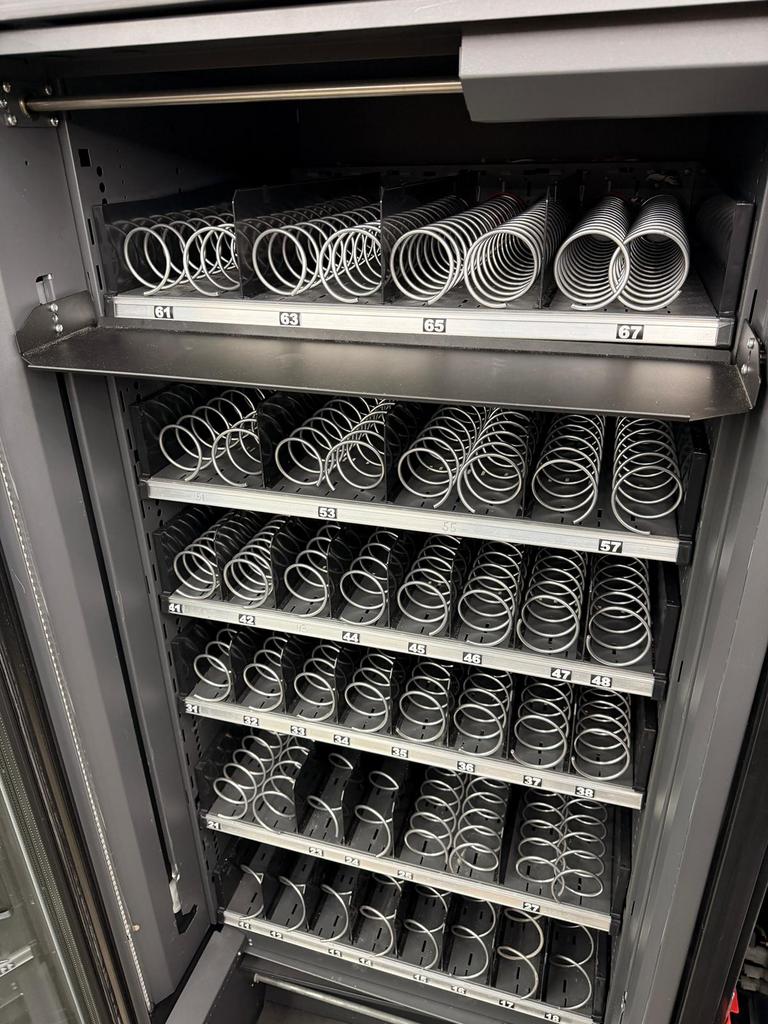 Vendo snackautomaat met lift refurbished + garantie, Ophalen of Verzenden, Zo goed als nieuw