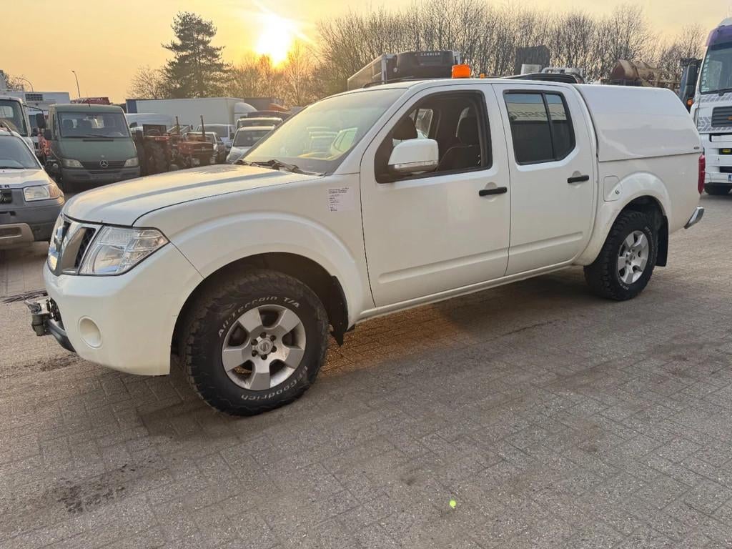 Nissan Navara *4WD-AIRCO-BELGIAN ORIGINE* (bj 2010), Auto's, Nissan, 4 deurs, Overige modellen, Wit, Bedrijf