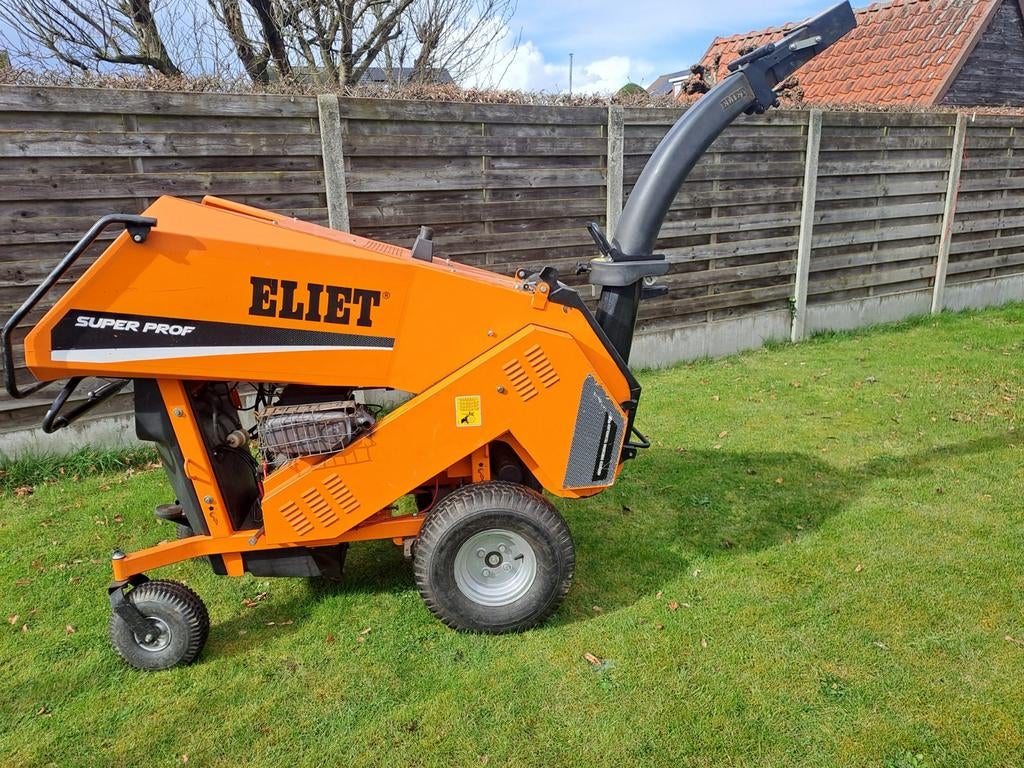 Eliet hakselaar 18 pk., Verzenden