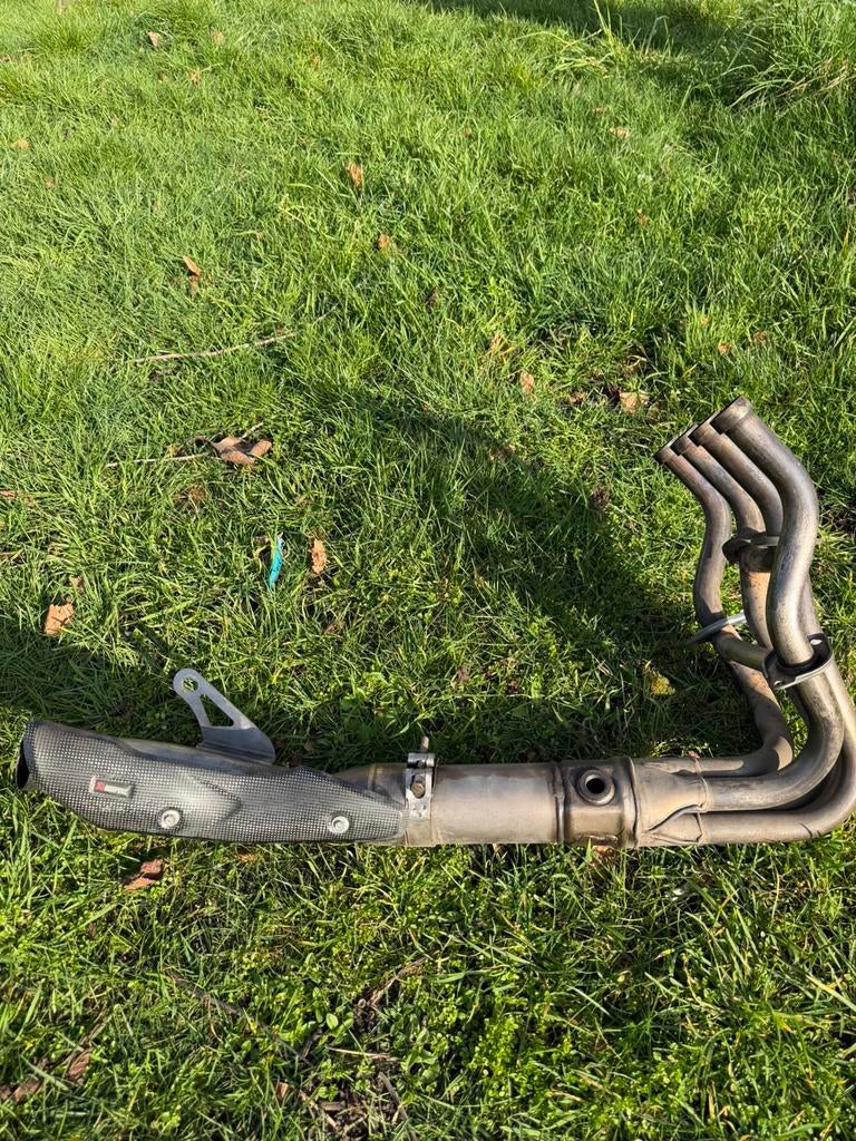 Z900 straight pipe Akrapovic, Enlèvement, Utilisé