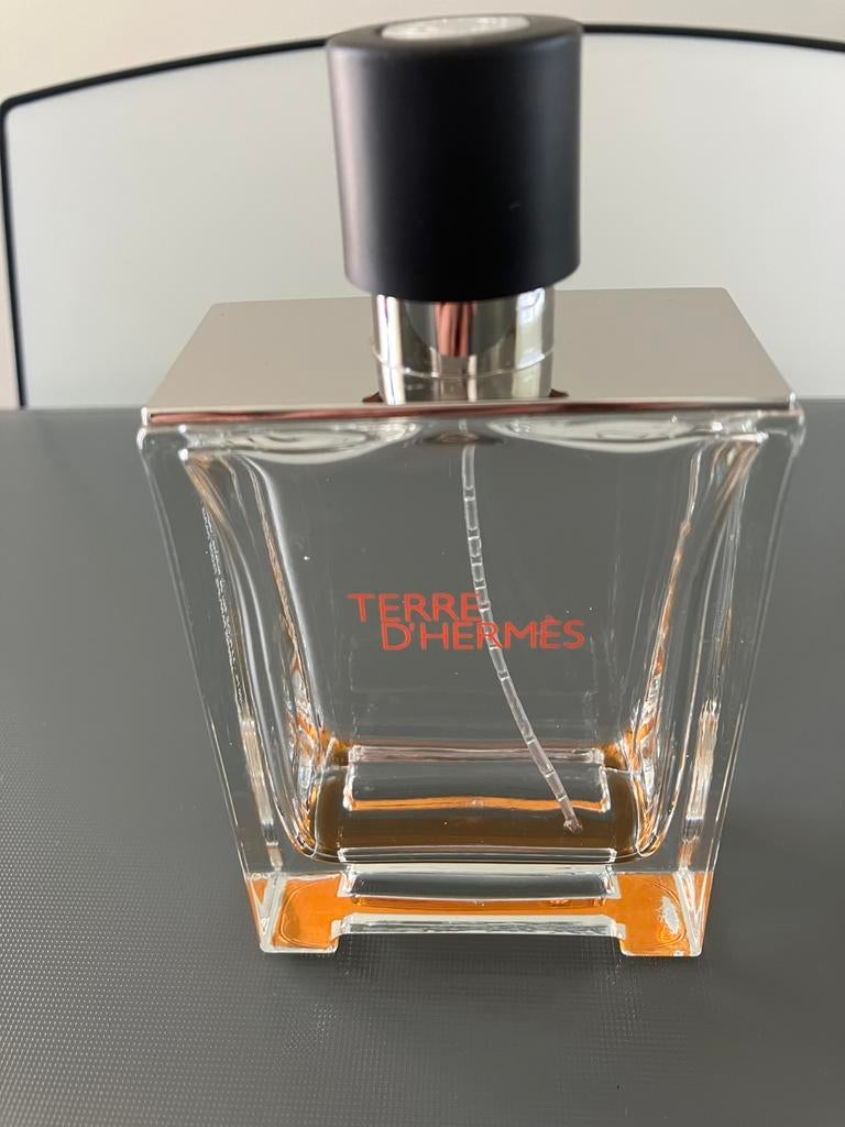 Leeg parfumflesje Terre D’ HERMES., Ophalen of Verzenden, Zo goed als nieuw