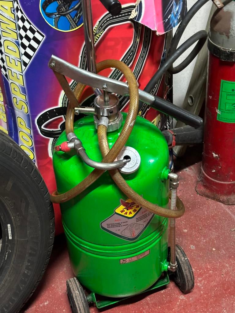 Oliepomp met vat, manuele bediening, Auto diversen, Autogereedschap, Ophalen, Gebruikt