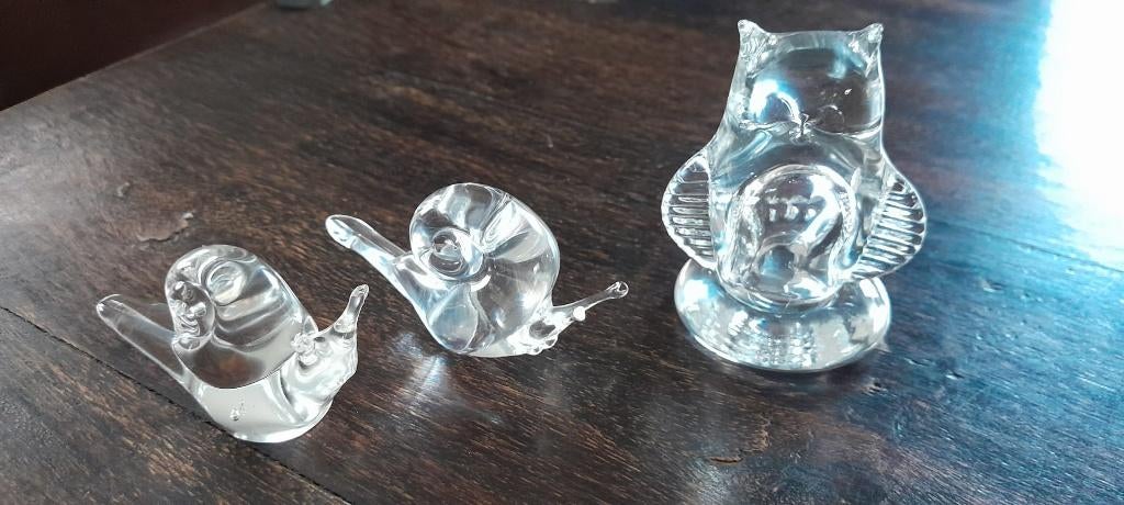 Kristallen uil, slakken (2) beeldjes, Collections, Porcelaine, Cristal & Couverts, Enlèvement, Utilisé, Statue(s)