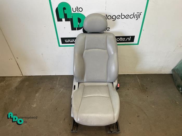 Siège droit d'un Mercedes C-Klasse (C-Klasse 00-), 3 mois de garantie, Utilisé, -, -