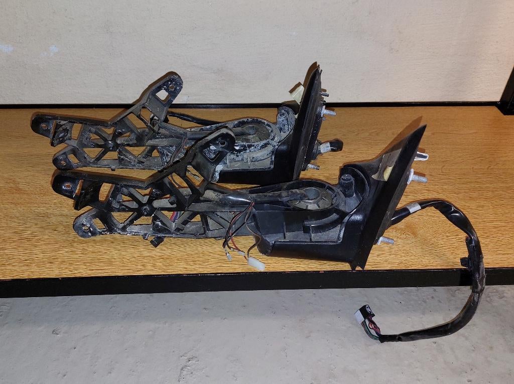 2009 - 2012 Dodge Ram Spiegelarm links, Ophalen of Verzenden, Gebruikt, Amerikaanse onderdelen