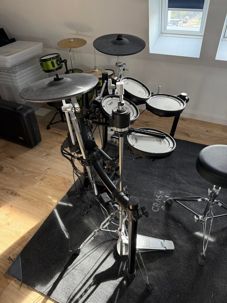 Batterie électronique Roland TD-4, Musique & Instruments, Batteries & Percussions, Enlèvement, Comme neuf, Roland