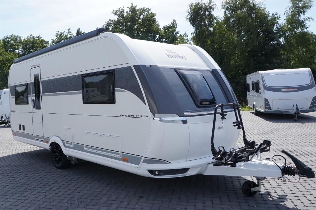 Nieuwe 4 persoons Hobby met 2x1pbed, Black line pack, Hobby, Koelkast, Bedrijf, Tot en met 4