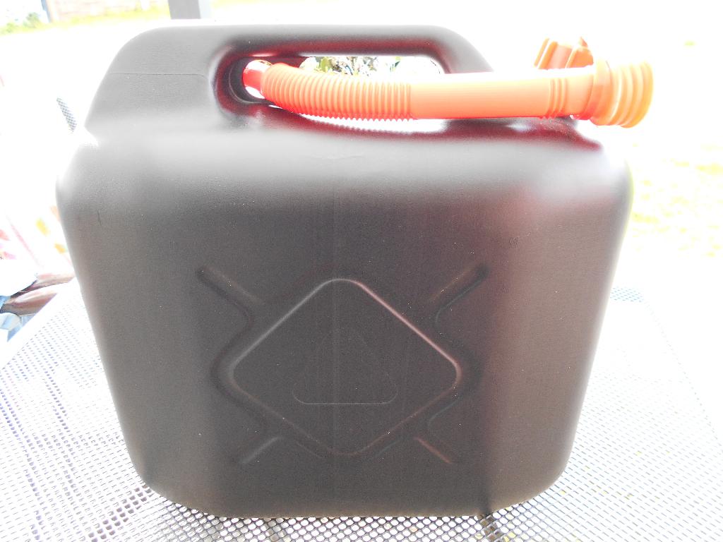 jerrican pour essence 20L, Enlèvement, Utilisé