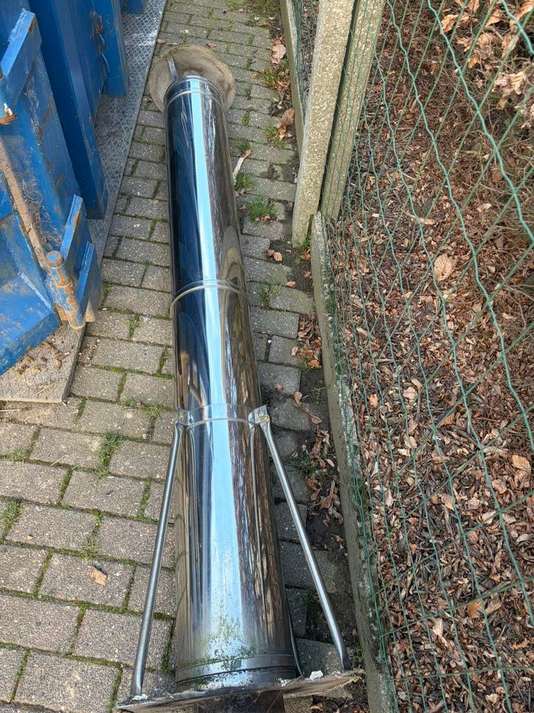 Geïsoleerde Kachelbuis enkelwandig met regenkap, Doe-het-zelf en Bouw, Ophalen, Gebruikt, 2 tot 4 meter, Minder dan 20 mm