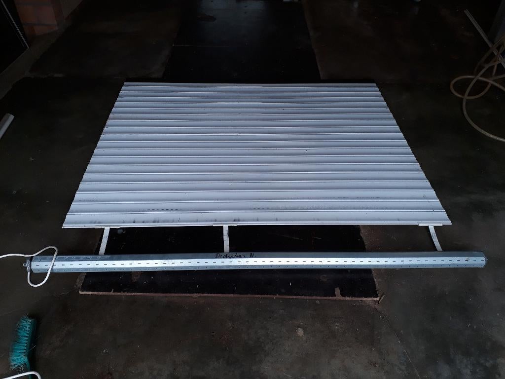 Compleet elektrisch rolluik., Ophalen, 150 tot 200 cm, Zo goed als nieuw, Elektrische bediening