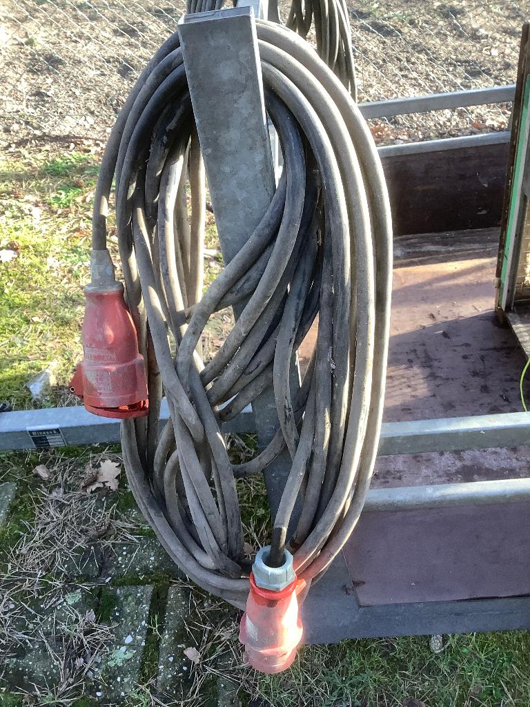verlengkabel drijfkracht 5polig 23 meter op de kabel 5g2.5, Bricolage & Construction, Électricité & Câbles, Enlèvement ou Envoi
