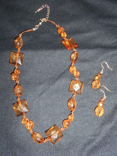 De magnifiques joyaux fantastiques/3 pour 5€, Enlèvement ou Envoi, Comme neuf, Bleu, Avec pendentif