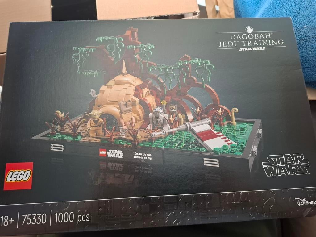 LEGO 75330 – Star Wars: Dagobah Jedi Training Diorama, Ophalen, Lego