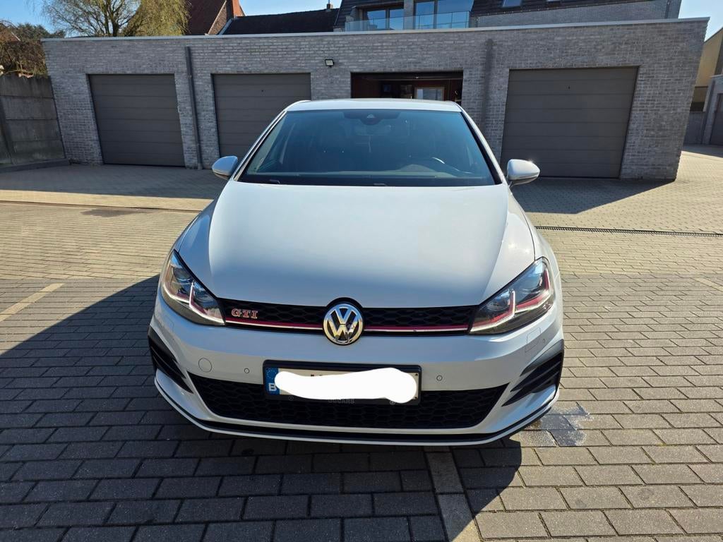 Golf gti performance, Autos, Cuir, Achat, Cruise Control, Carnet d'entretien