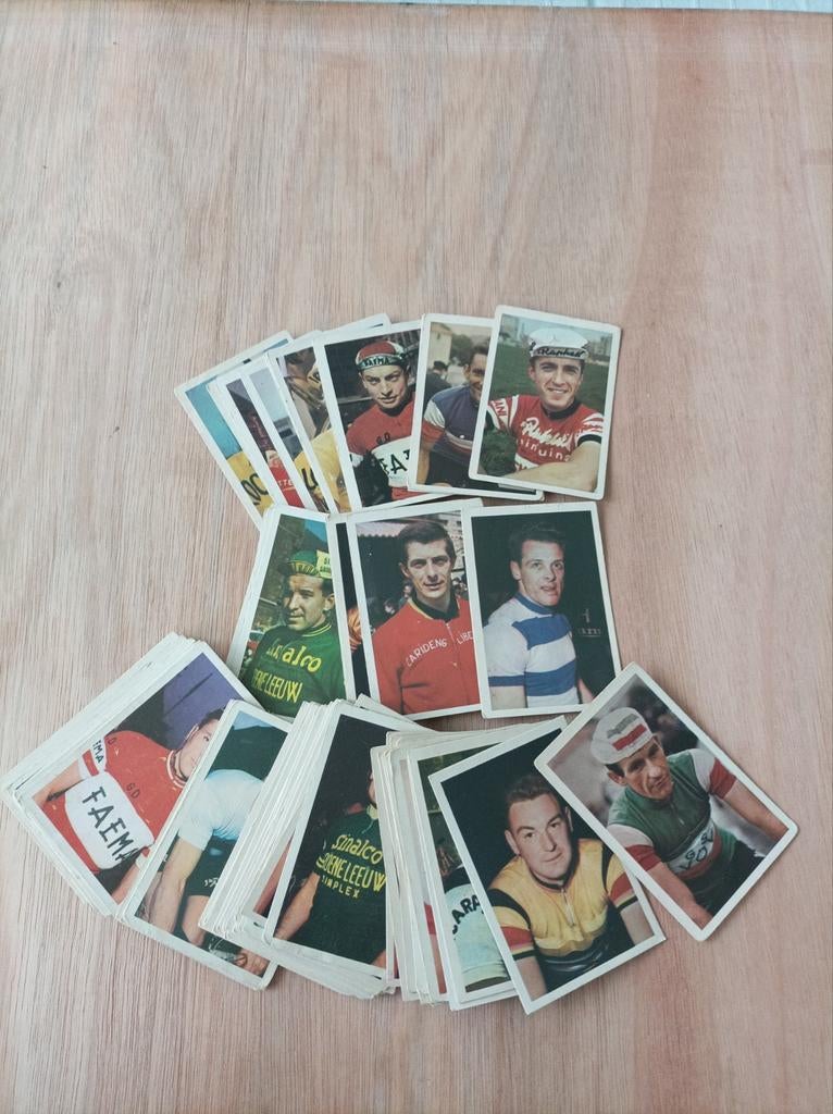 Maple Leaf Gum 1962 cyclistes, 61 différents, Enlèvement ou Envoi