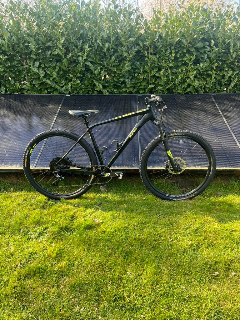 Vtt Cube réaction pro, Vélos & Vélomoteurs, Enlèvement, Comme neuf