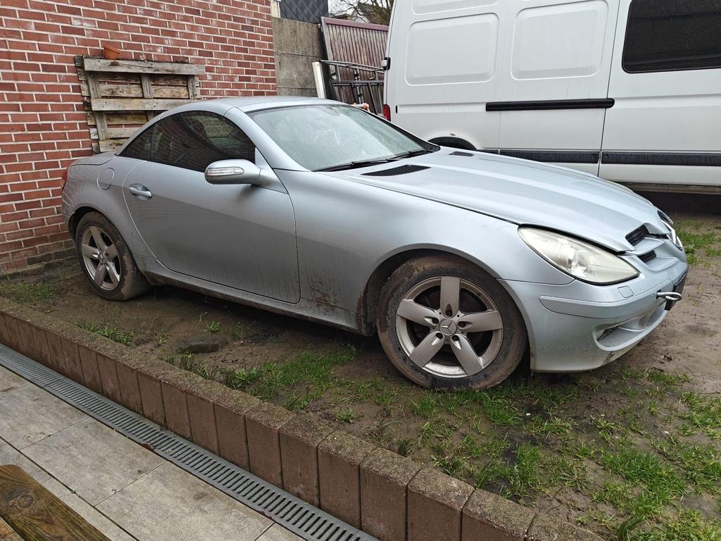 Mercedes SLK200 Cabriolet 10/2004, Auto's, Automaat, Zwart, 4 cilinders, Cabriolet