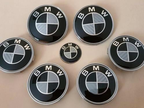 Bmw emblemen set van 7x logo's in zwart wit carbon, Auto-onderdelen, Nieuw, Ophalen of Verzenden, BMW, Motorkap