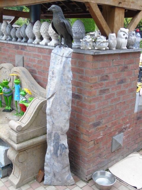 aigle en bronze sur un grand rocher en pierre, Jardin & Terrasse, Statues de jardin, Enlèvement, Neuf, Autres matériaux, Animal