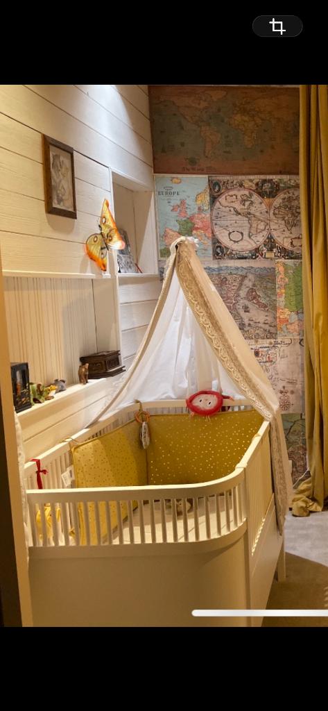 Lit de croissance Sebra en parfait état, Enfants & Bébés, Chambre d'enfant | Lits, Comme neuf, 140 à 160 cm, 85 à 100 cm, Sommier à lattes